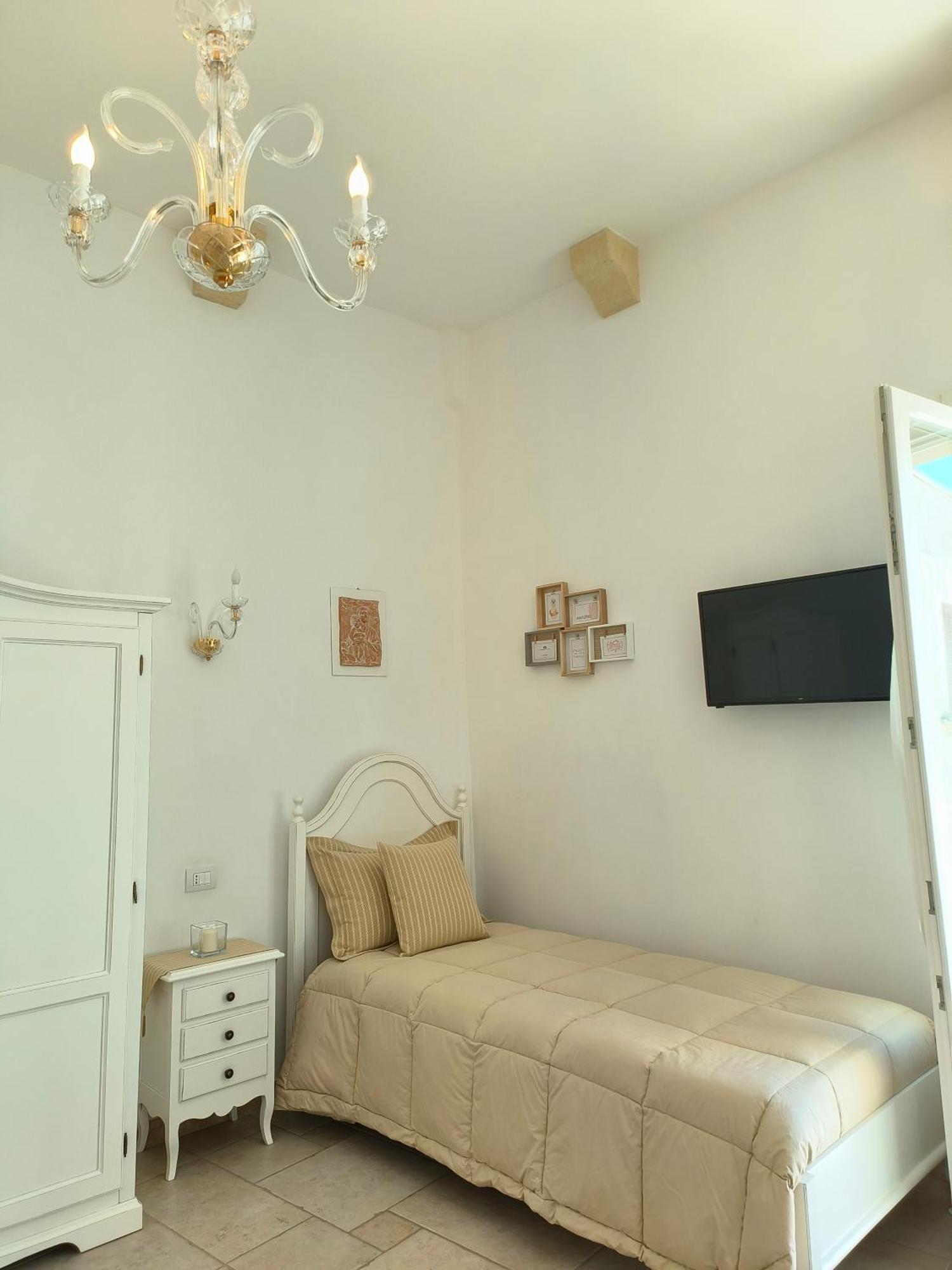 Dimora Palmieri Di Charme Bed & Breakfast โมโนโปลี ภายนอก รูปภาพ