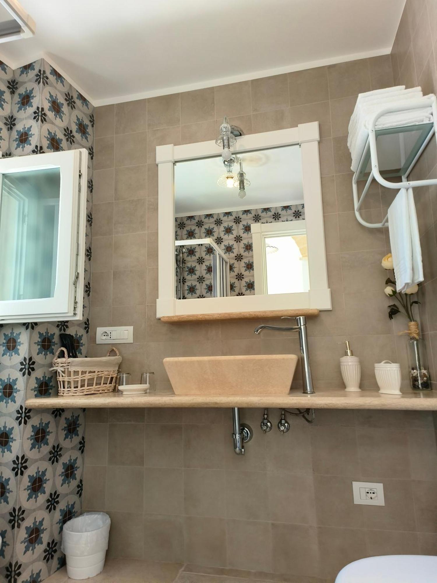 Dimora Palmieri Di Charme Bed & Breakfast โมโนโปลี ภายนอก รูปภาพ
