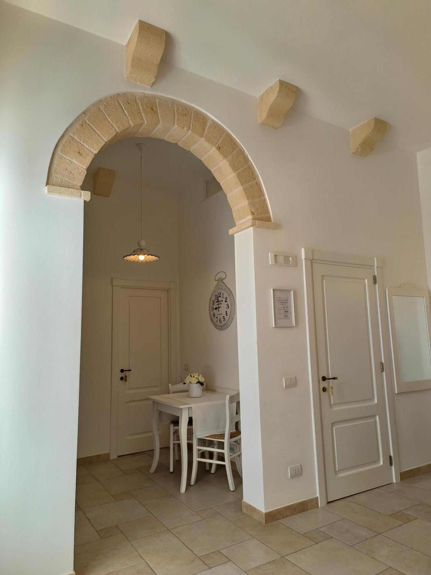 Dimora Palmieri Di Charme Bed & Breakfast โมโนโปลี ภายนอก รูปภาพ