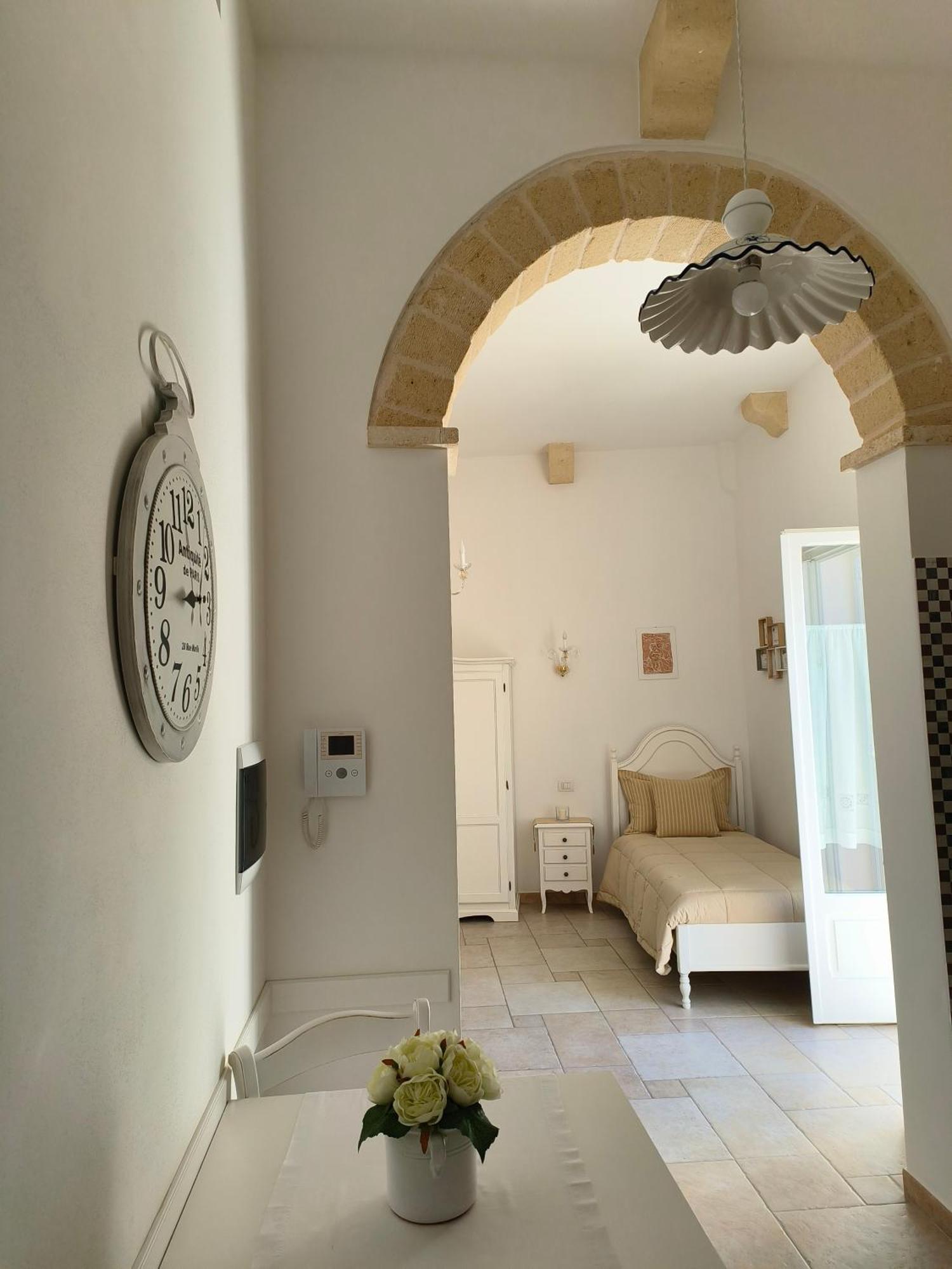Dimora Palmieri Di Charme Bed & Breakfast โมโนโปลี ภายนอก รูปภาพ