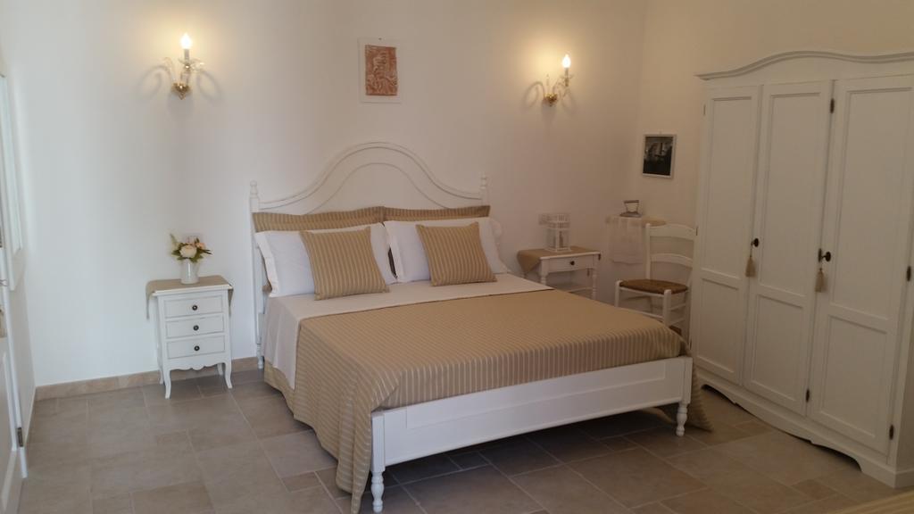 Dimora Palmieri Di Charme Bed & Breakfast โมโนโปลี ภายนอก รูปภาพ
